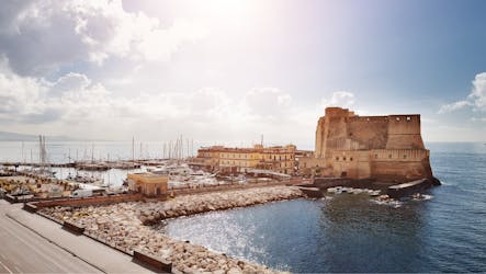 Half-day private and personalized walking tour of Naples